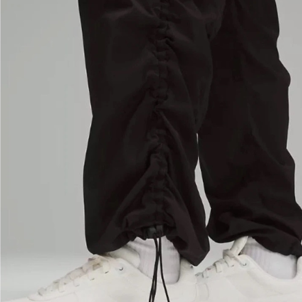 Lululemon dance studio Black Cargo Pants small S mid rise pockets relaxed fit - Picture 7 of 15